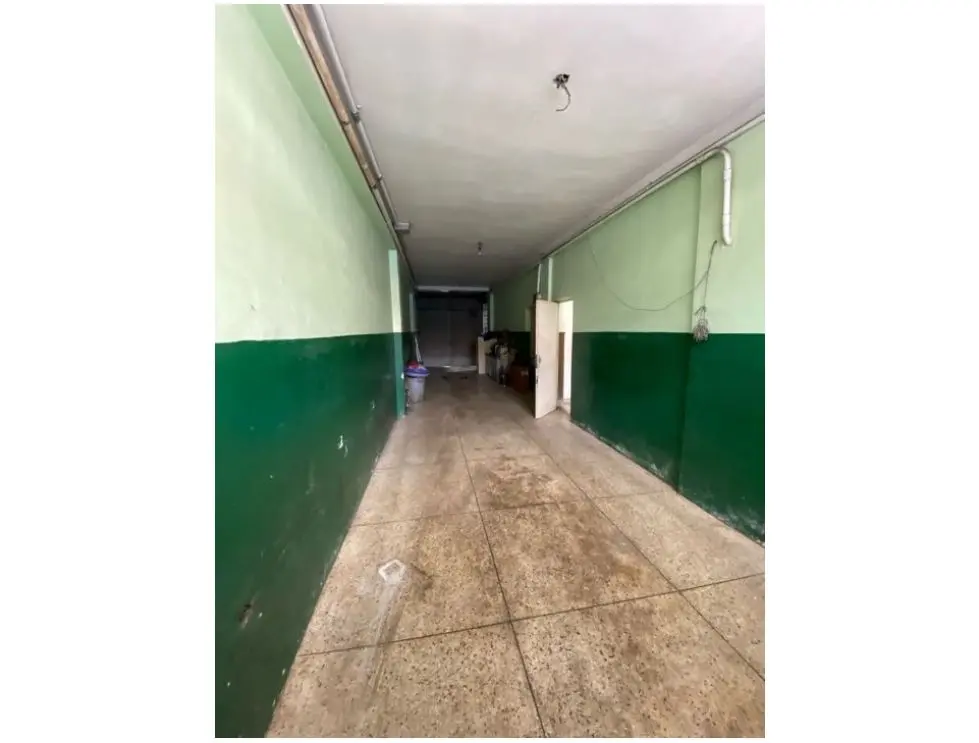 Alquilo/Vendo edificio 1.054m2 Catia 8383 - 2