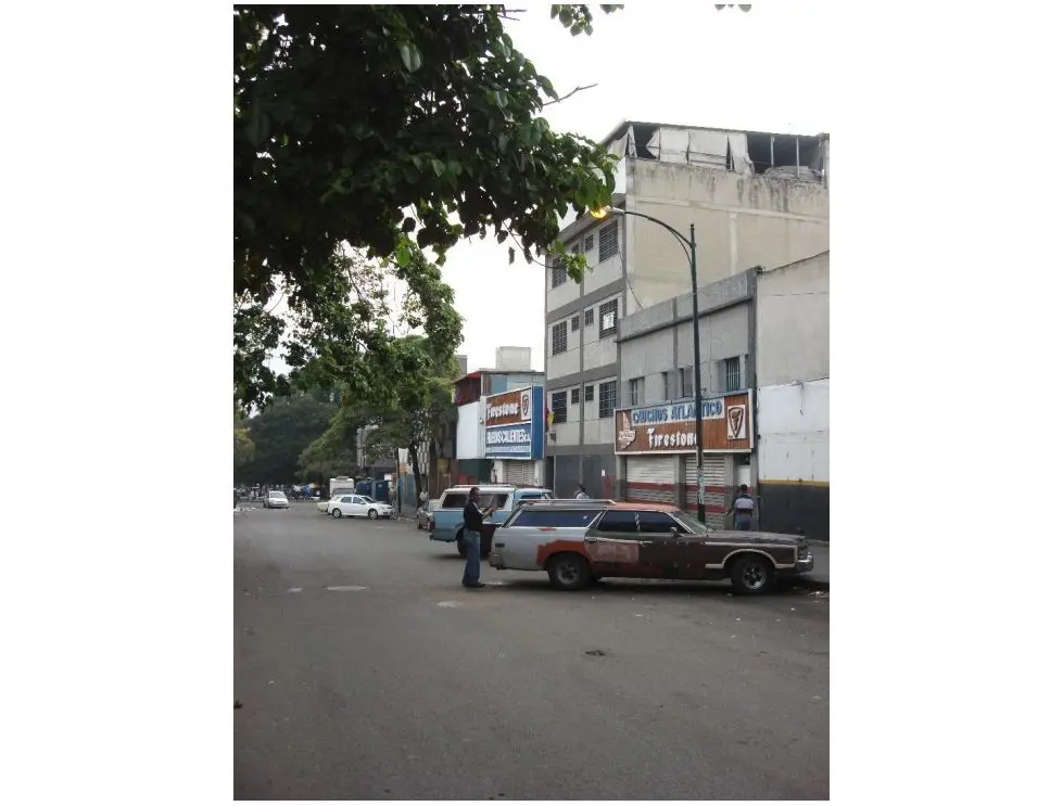 Vendo edificio 1280 m2 Catia 9343 - 2