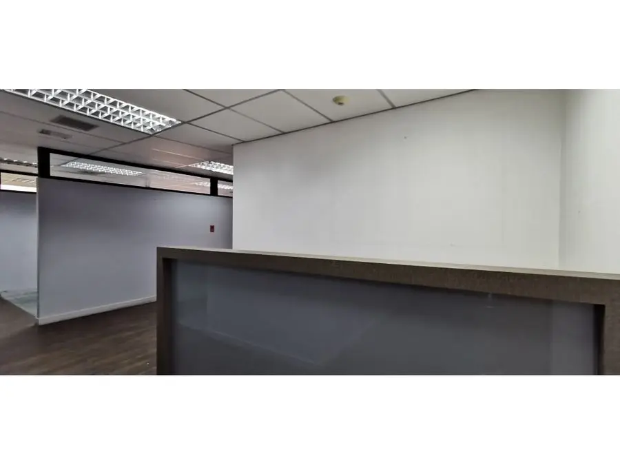 Alquilo Oficina La Castellana 440m2 / $4.310 - 17