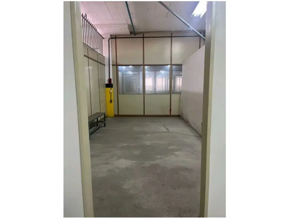 VENTA/ALQUILER PISO INDUSTRIAL, RUIZ PINEDA, CARICUAO - 37