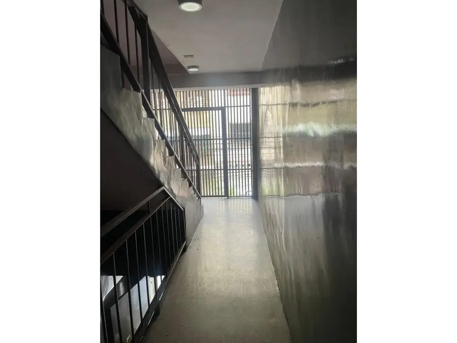 Se vende edificio 7pisos inversionista 1380m2 Altavista. 8472 - 5