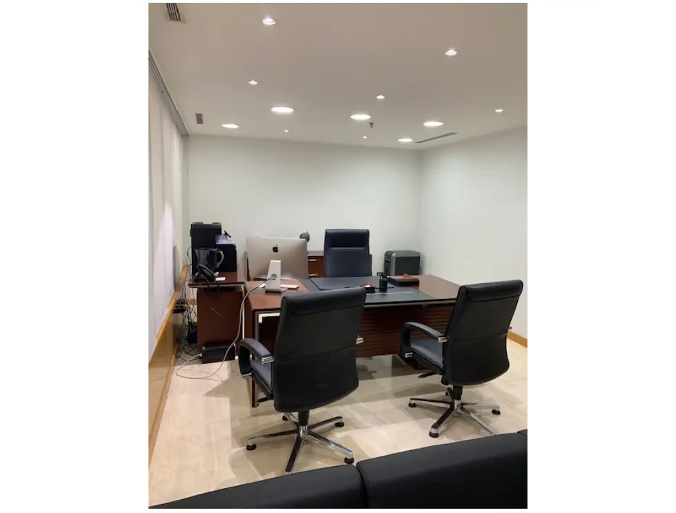 Alquilo oficina de 240m2, El Rosal. Amoblada - 4