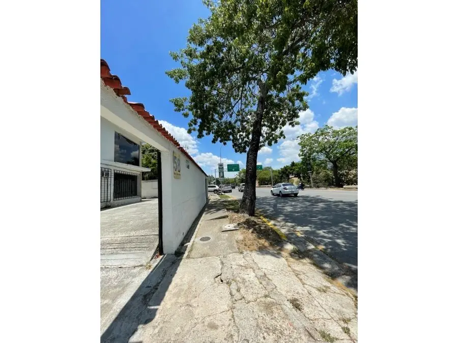 Casa Comercial en Venta Chuao 631,44mts - 2
