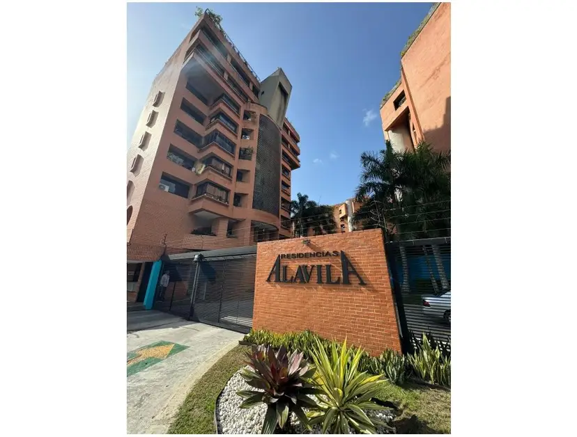 Se vende PH 354,95m² 3h+1s/5b+1s/4e Los Samanes