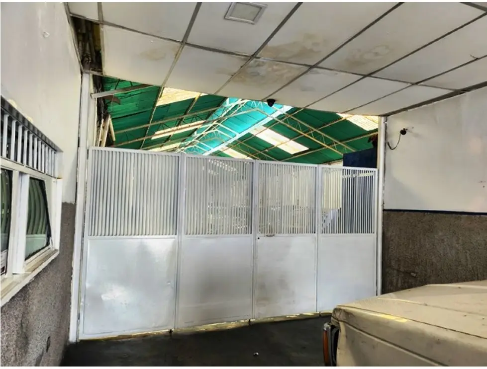 Vendo galpón/Fondo de Comercio 655m2 Los Ruices 5025 - 13