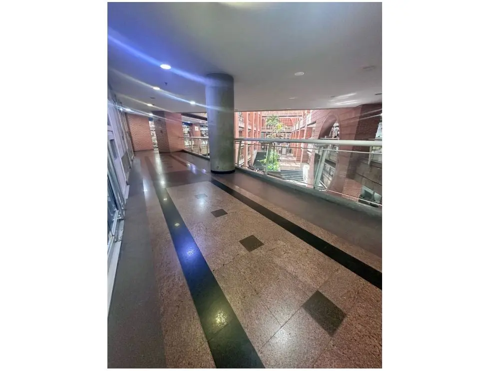 Alquilo local 40m2 El Cafetal 2064 - 3
