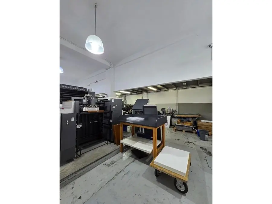 EDIFICIO INDUSTRIAL EN VENTA 1.938 M2 - BOLEITA NORTE - 6
