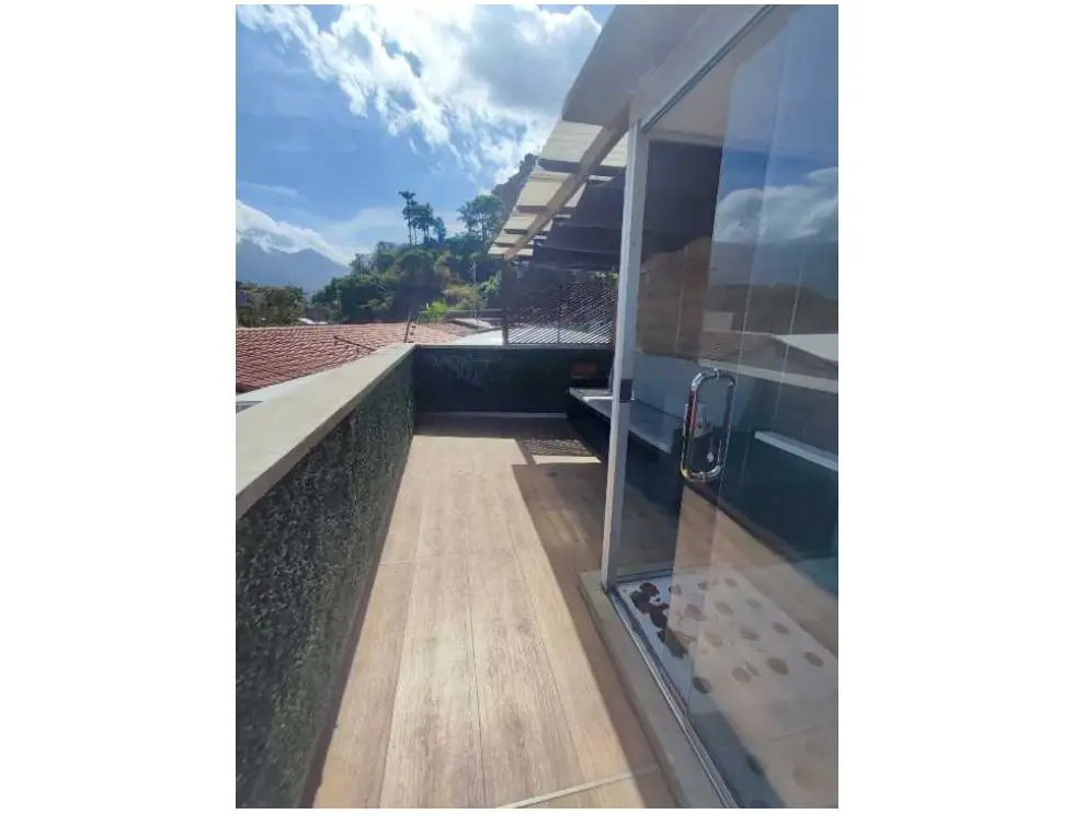 Se vende/alquila local comercial 1006m2 Chuao 1716 - 27