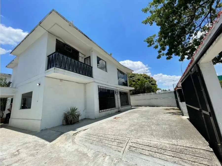 Casa Comercial en Venta Chuao 631,44mts