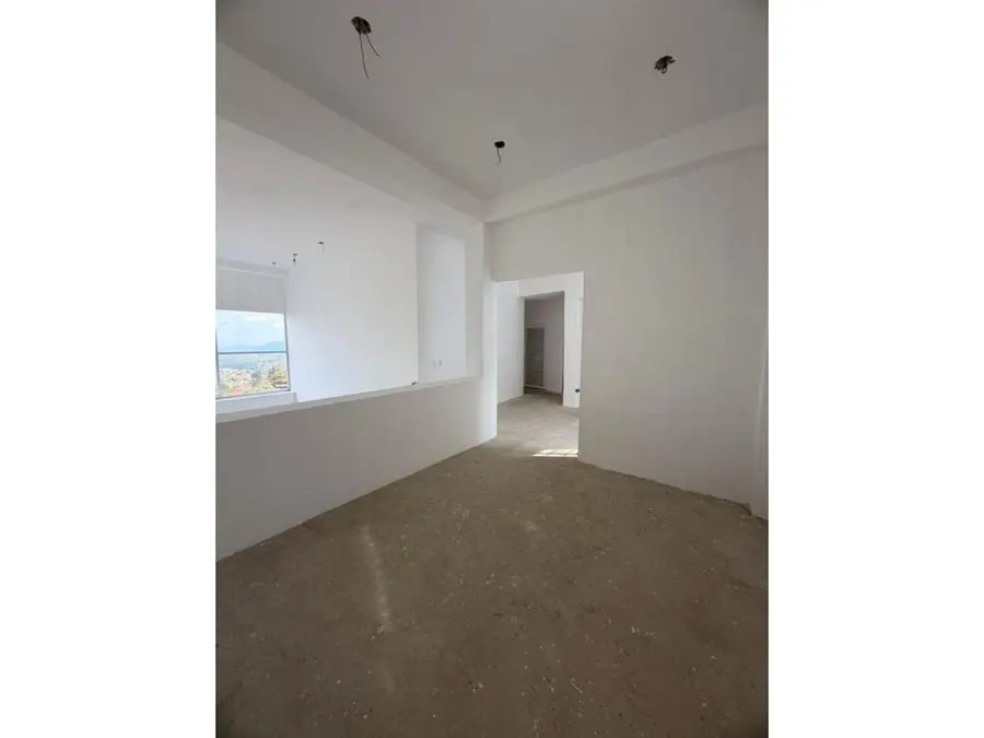 SE VENDE CASA EN ALTO HATILLO DE 900MTS2 - 7