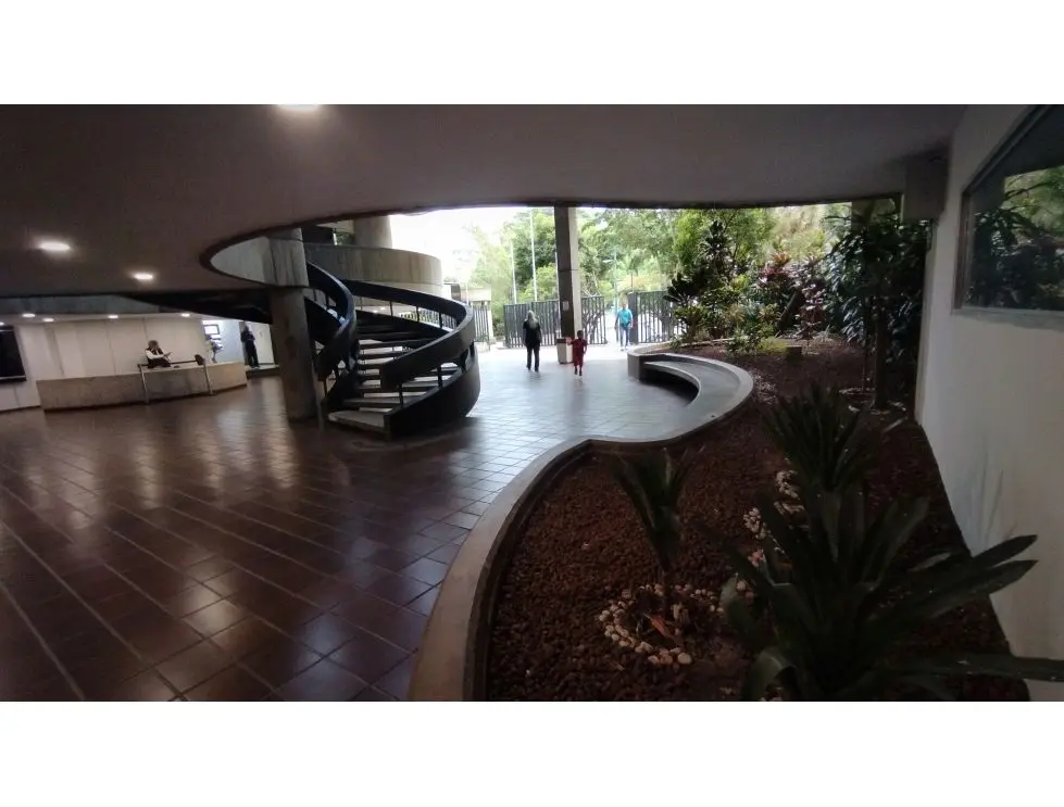 Se vende Consultorio 53m² 1b/ 3o San Bernardino - 2