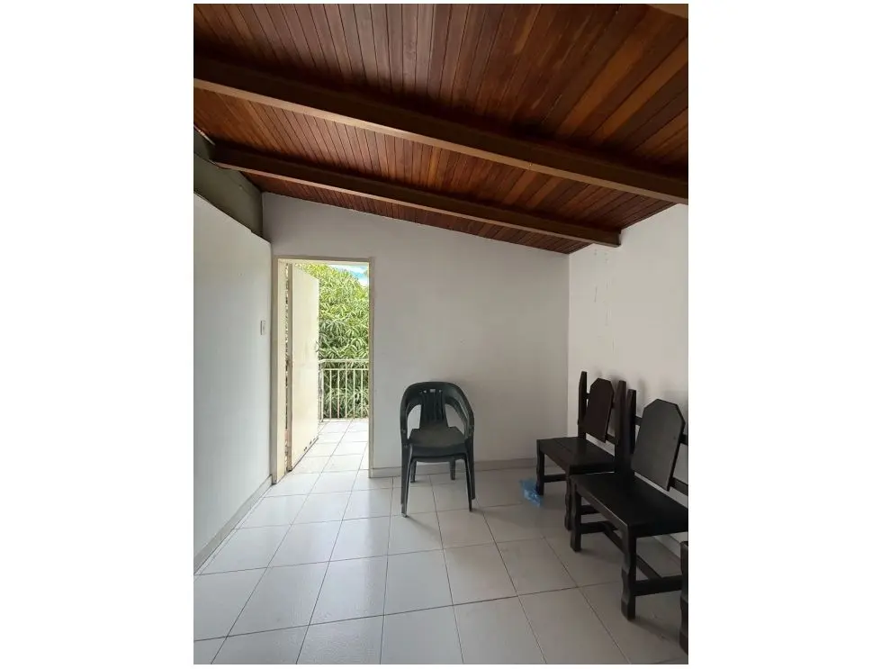 Alquilo anexo para showrrom 180m2 Terrazas del Club Hipico 8992 - 23