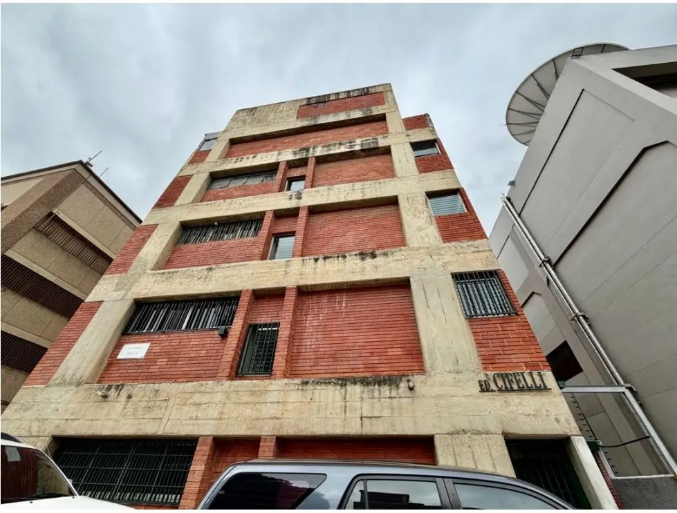 Se alquila / vende oficina + deposito 220m2 La Urbina - 12