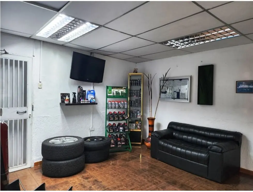 Vendo galpón/Fondo de Comercio 655m2 Los Ruices 5025 - 3