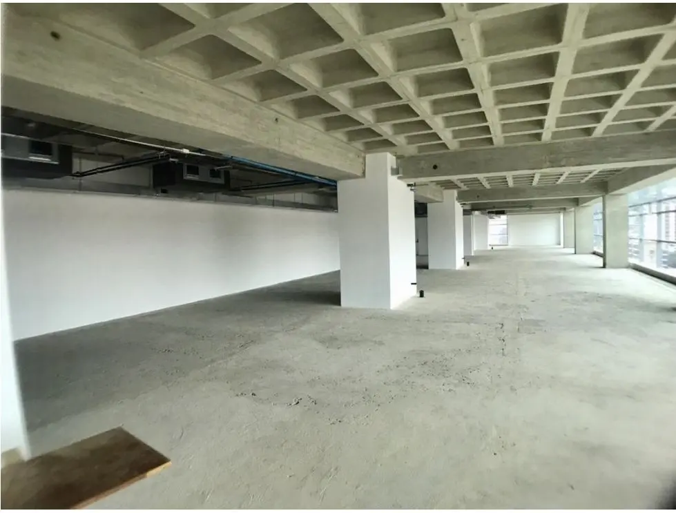 Se vende oficina de 350 m2/ Las Mercedes - 8