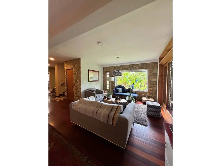 Casa en Venta con Jardin en Villas Parque Oripoto - 11