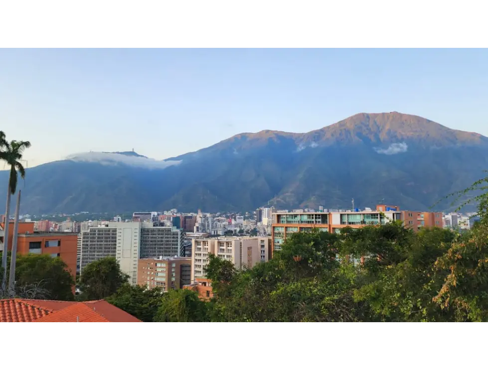 En venta conjunto residencial 2600m2 Lomas de Las Mercedes 0801