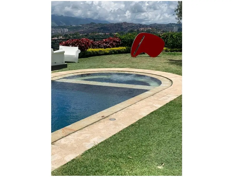Se vende casa 780m2 7h/7b/8p Cerro Verde 6472 - 12