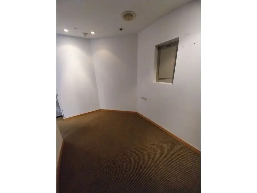 Oficina en Venta en Chuao - 11