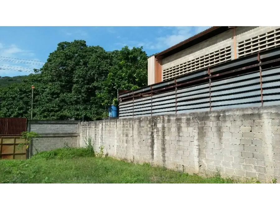En Venta Galpon Zona Industrial en Guarenas. Estado Miranda - 31