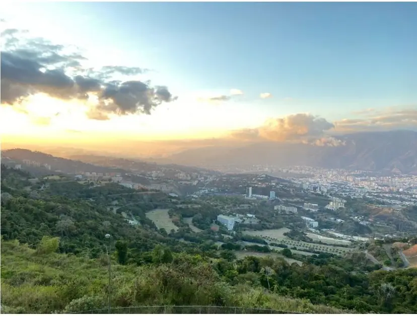 Se vende terreno 5100m2 Alto Hatillo 9430