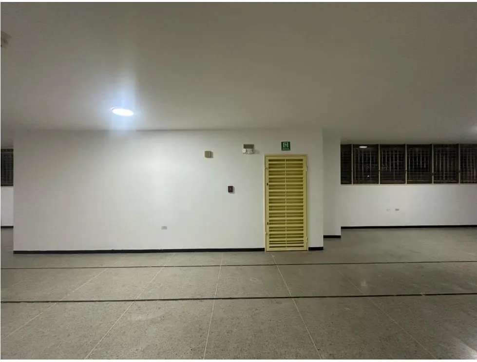 ALQUILER DE PLANTA INDUSTRIAL EN LA URBINA ALE - 10