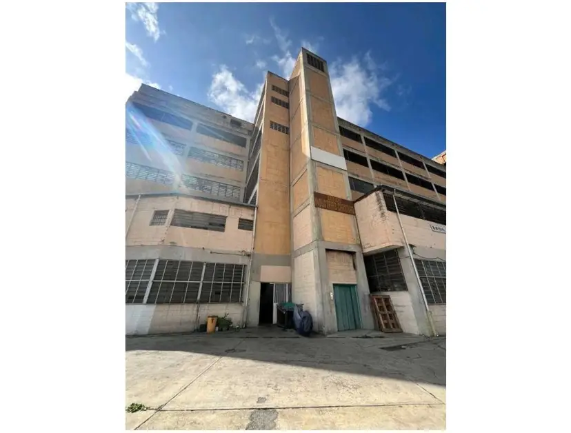VENTA/ALQUILER PISO INDUSTRIAL, RUIZ PINEDA, CARICUAO