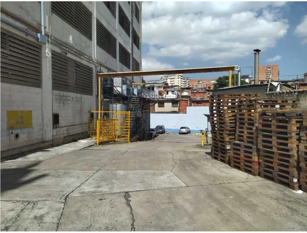 En venta planta industrial 400m2 Horizonte - 2