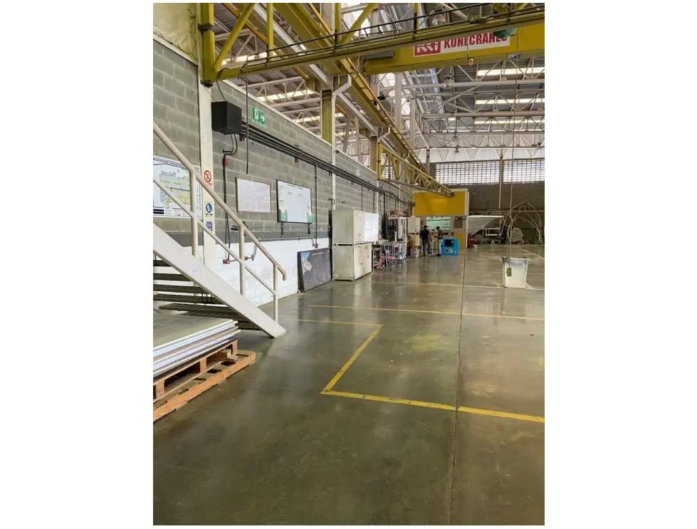 Vendo galpón industrial 3500m2 Intercomunal Guarenas/Guatire 9741 - 3