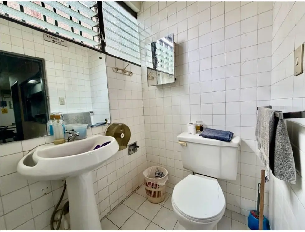 Se alquila / vende oficina + deposito 220m2 La Urbina - 11