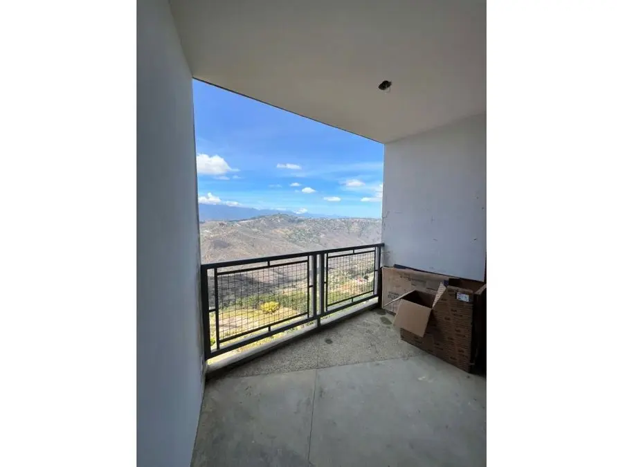 Vendo apartamento c/ financiamiento 102m2 Loma Linda 9670 - 2