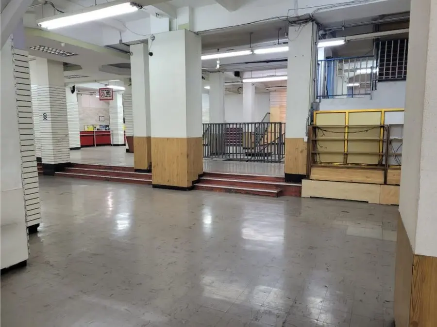 Vendo local 10.000m2 Capitolio 8736 - 7