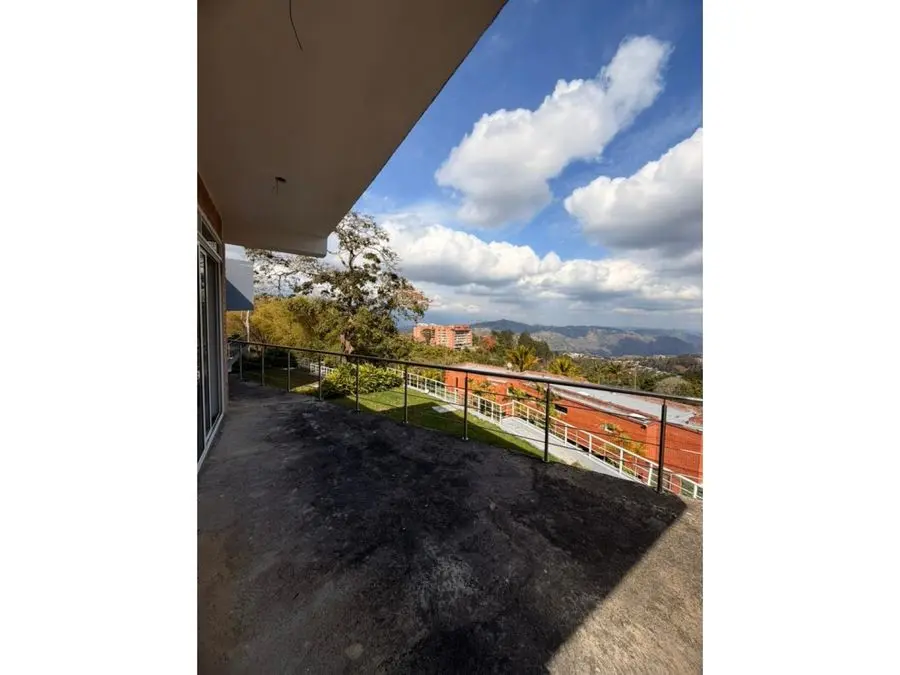 SE VENDE CASA EN ALTO HATILLO DE 900MTS2 - 15