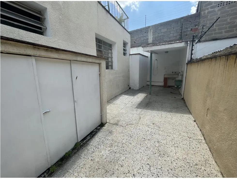 Alquilo anexo 200m2 Altamira 4389 - 11