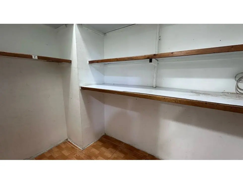 Alquilo local 40m2 El Cafetal 2064 - 12