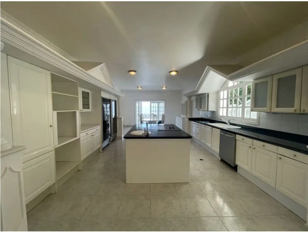 Alquilo casa 1800m2 6h+3s/9b/5p Los Naranjos 7406 - 9