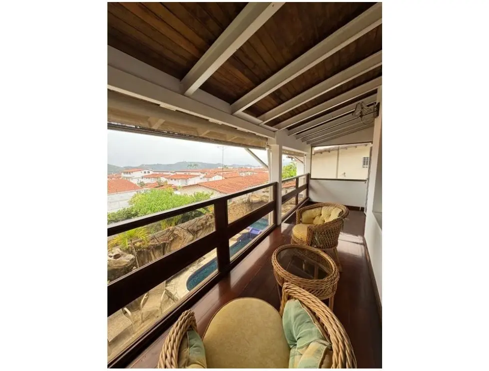 CASA EN ALQUILER 1.026 m2 - URB. ALTO PRADO - 23