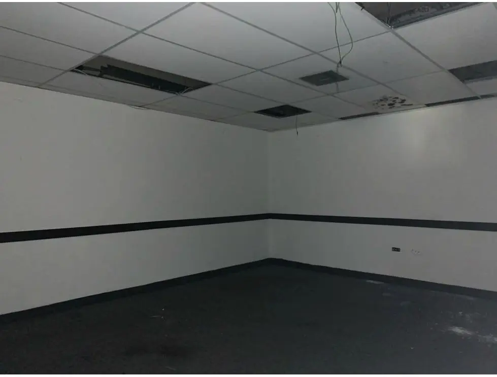 Se alquila oficina 1.000m2 Los Chaguaramos - 13