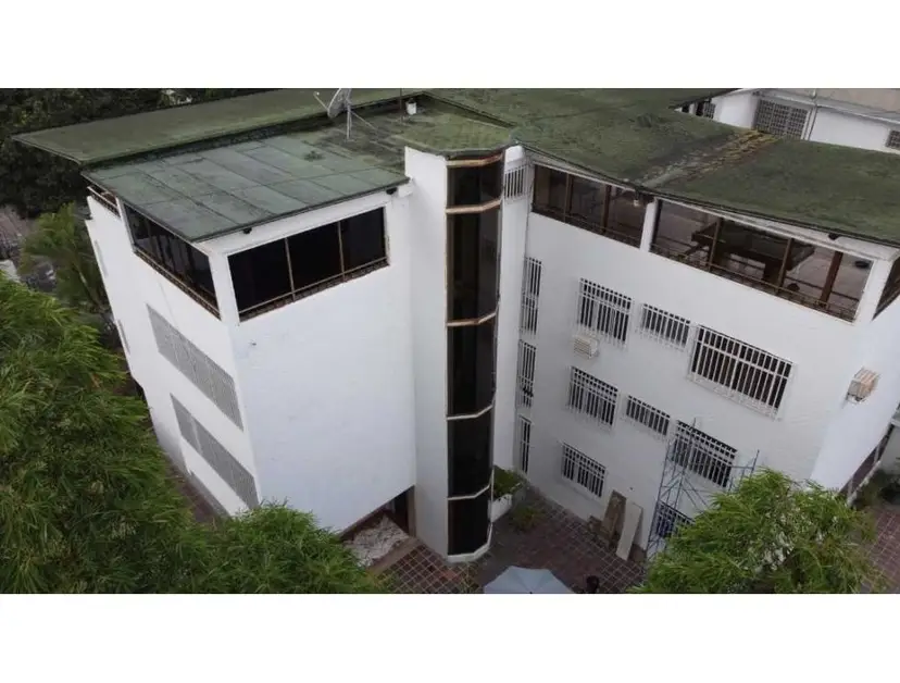 Vendo edificio residencial 980m2 Altamira 4702