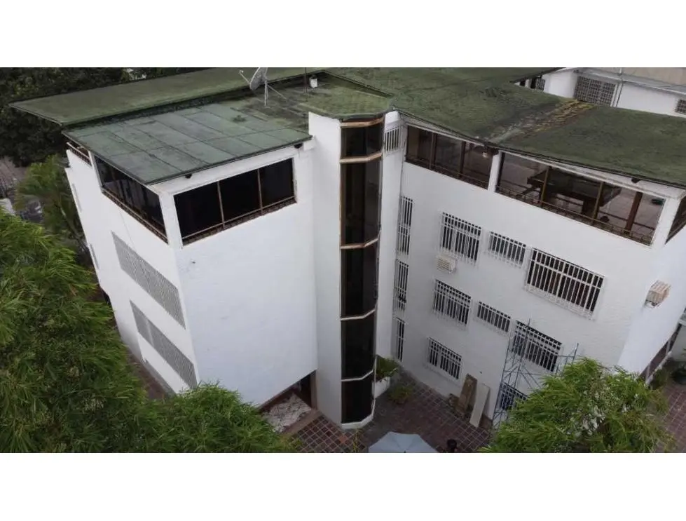 Vendo edificio residencial 980m2 Altamira 4702