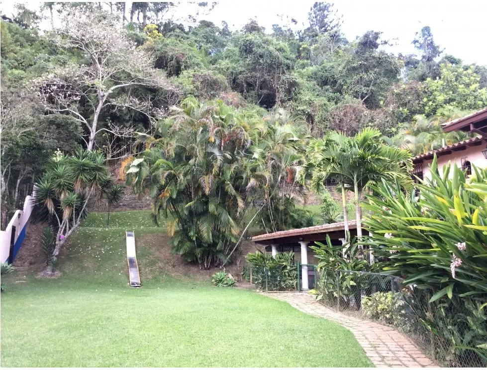 Vendo casa 558m2 5h+2s/5.5b+s/7p La Lagunita C. Club 3148 - 9