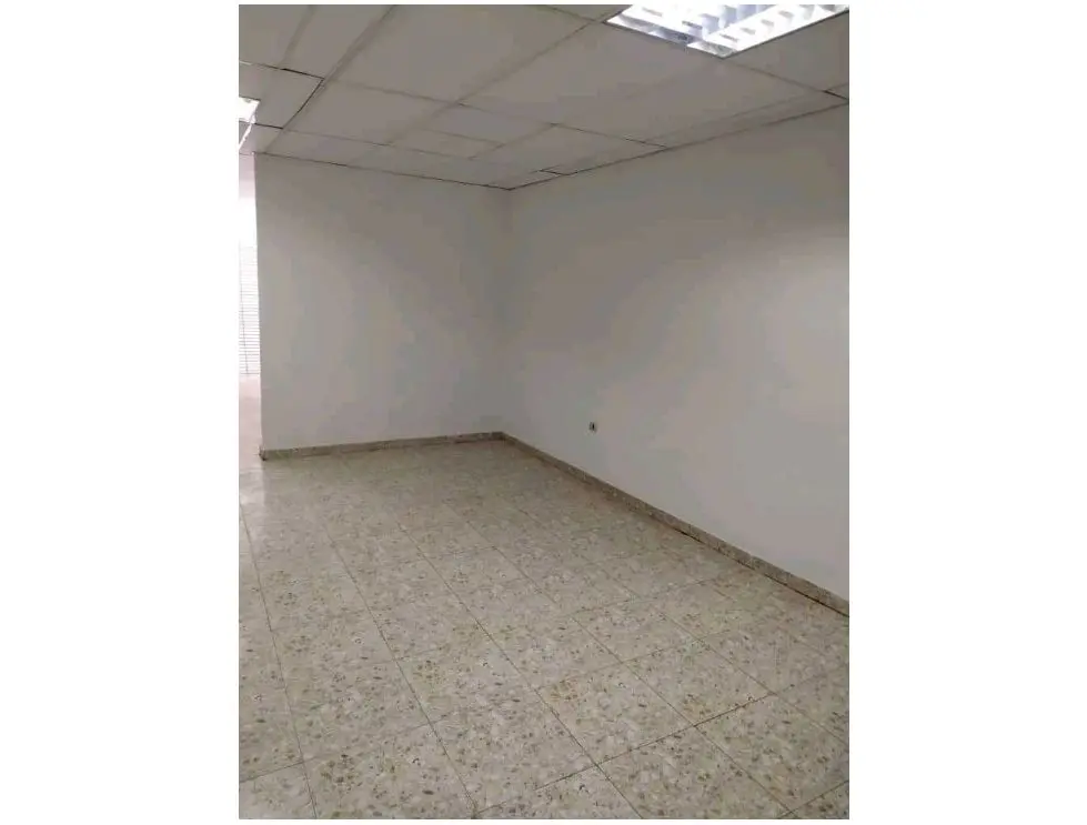 Vendo/alquilo edificio comercial 255m2 Chacao 9297 - 11