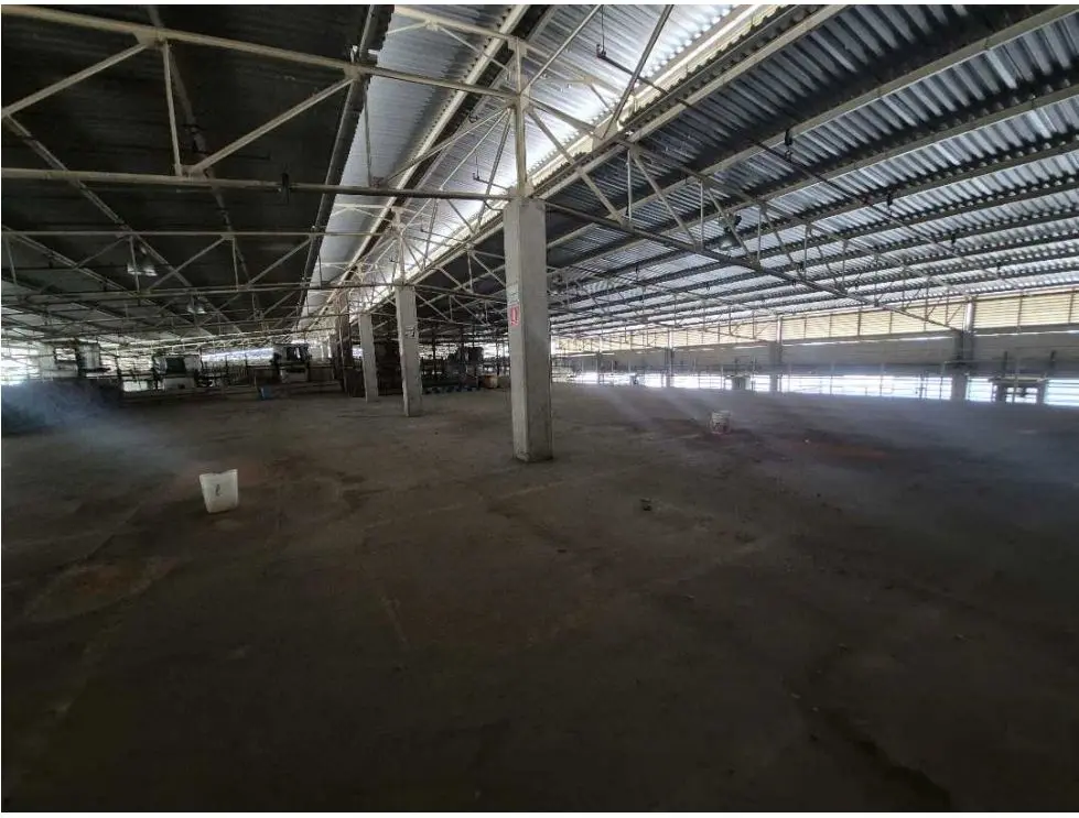 Vendo edificio industrial 7398m2 Guarenas 9744 - 18