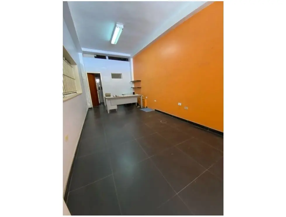 Alquilo/Vendo edificio 1.054m2 Catia 8383 - 3