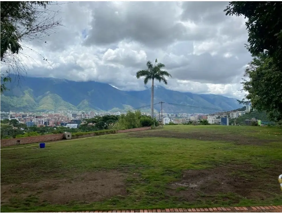 Vendo terreno 9.600m2 Valle Arriba