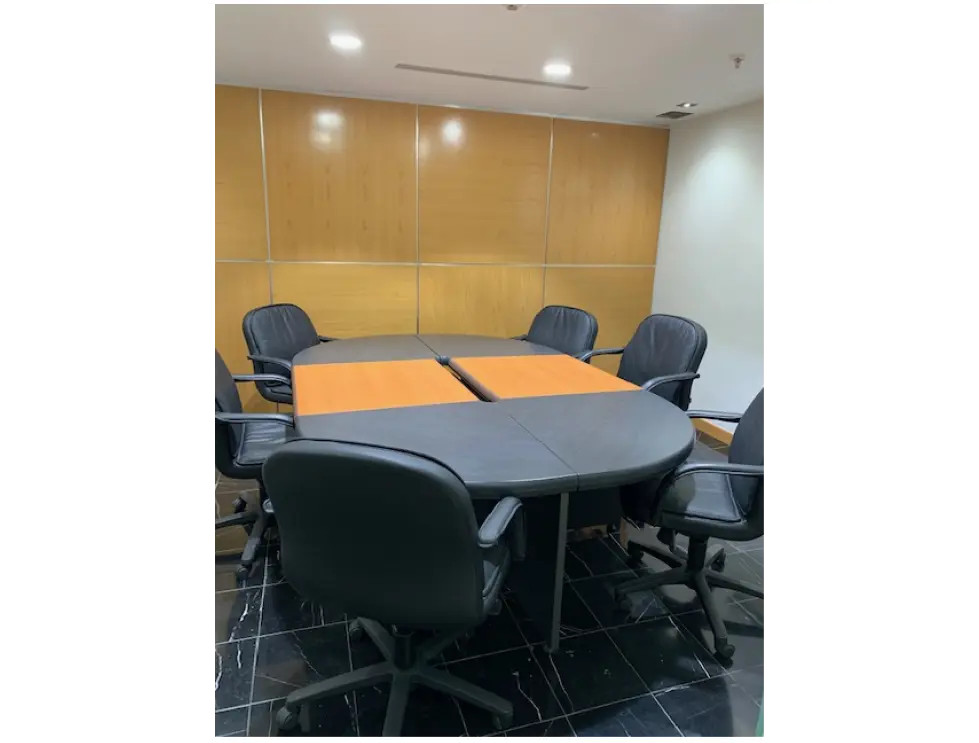 Alquilo oficina de 240m2, El Rosal. Amoblada - 3