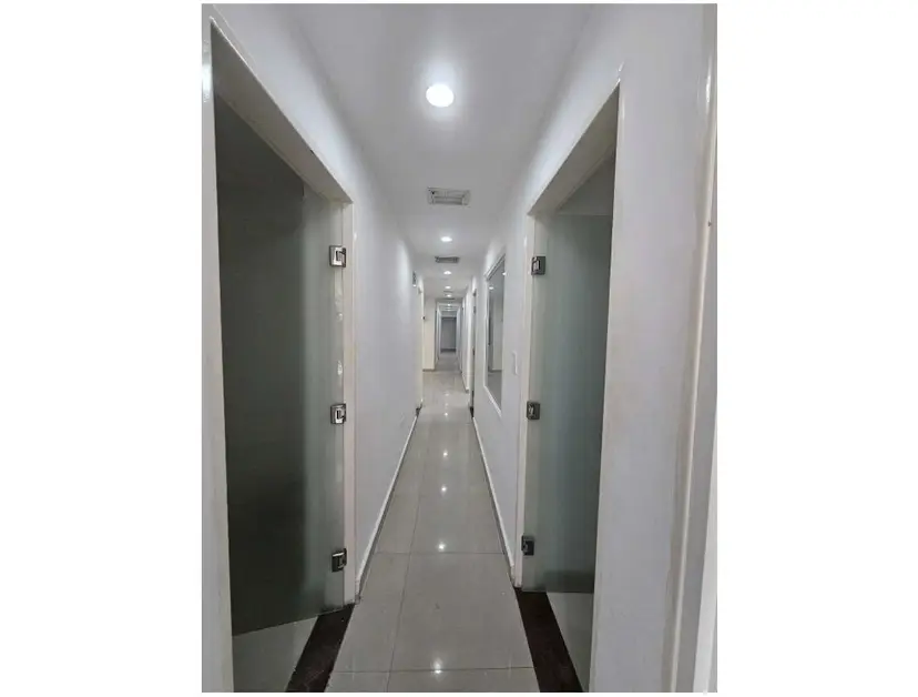 Campo Claro Alquilo Excelent Edificio Comercial 3 plantas 580m2, 1131
