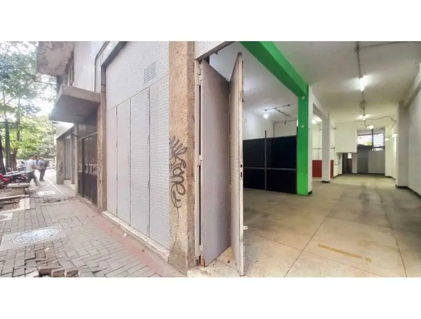 Se alquila local comercial 360m2 La Candelaria 9676