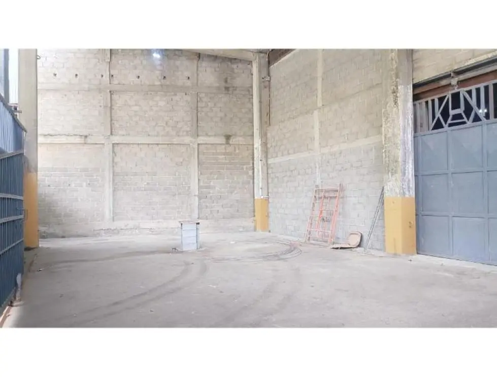 Alquilo galpón 300m2 Guayabal-Guarenas 4733 - 4