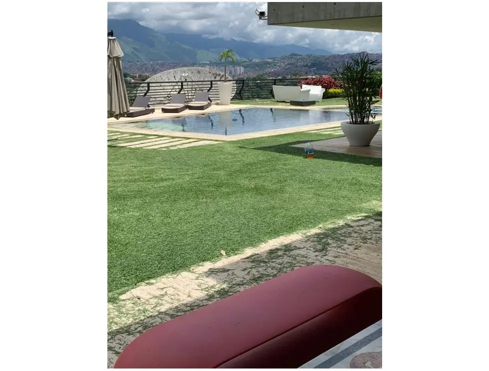 Se vende casa 780m2 7h/7b/8p Cerro Verde 6472 - 16